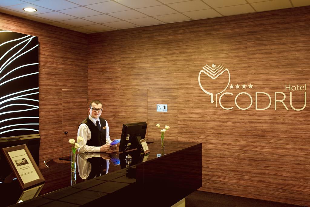 Codru Hotel Chişinau Exteriör bild