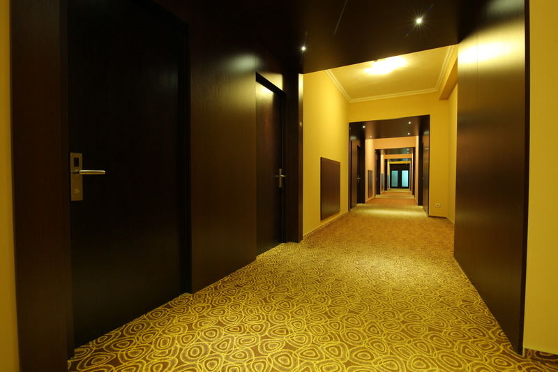 Codru Hotel Chişinau Exteriör bild