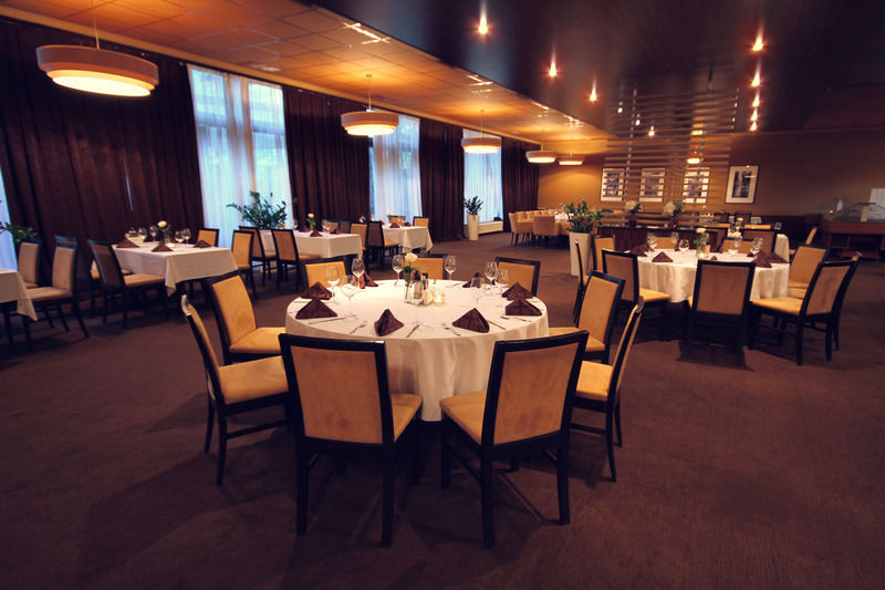 Codru Hotel Chişinau Exteriör bild