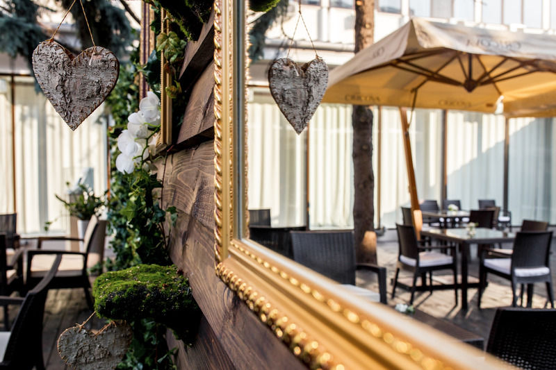 Codru Hotel Chişinau Exteriör bild