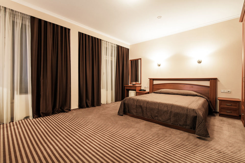 Codru Hotel Chişinau Exteriör bild